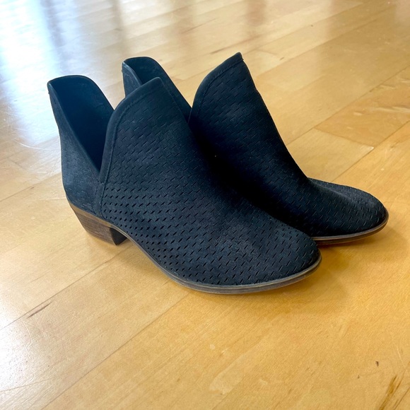 Lucky Brand Booties, size 6 - Picture 1 of 1